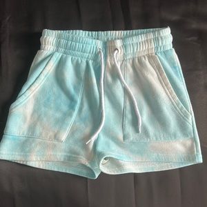 Tie dye set from rue 21 (cropped hoodie&high waisted shorts)